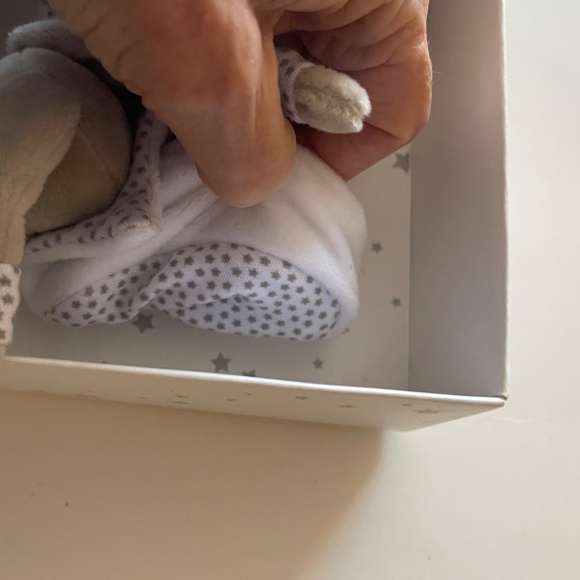 Doudou et Compagnie beige bunny baby booties - Rattle NEW - Picture 11 of 11